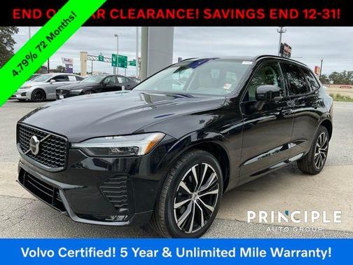 2023 Volvo XC60 B5 Plus Dark Theme