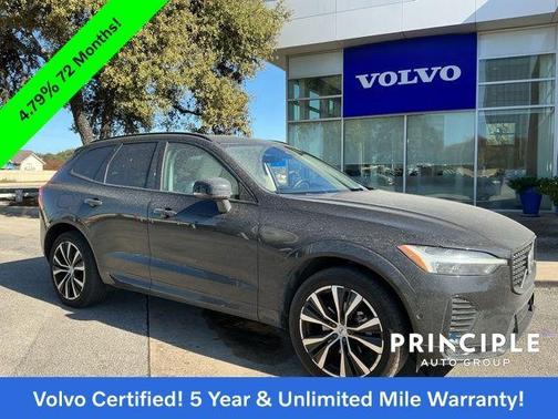 2023 Volvo XC60 B5 Plus Dark Theme