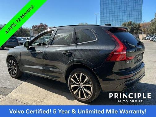 2023 Volvo XC60 B5 Plus Dark Theme