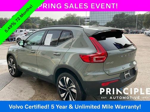 Sage Green Metallic 2024 Volvo XC40 B5 Plus Dark Theme