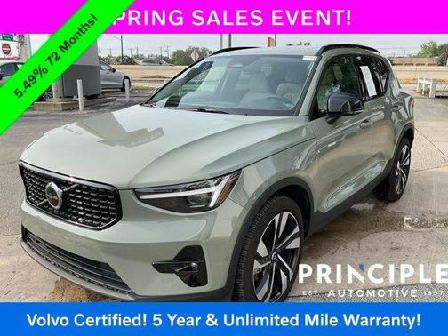 Sage Green Metallic 2024 Volvo XC40 B5 Plus Dark Theme