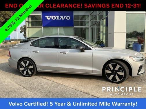 2024 Volvo S60 Recharge Plug-In Hybrid T8 Plus Dark Theme