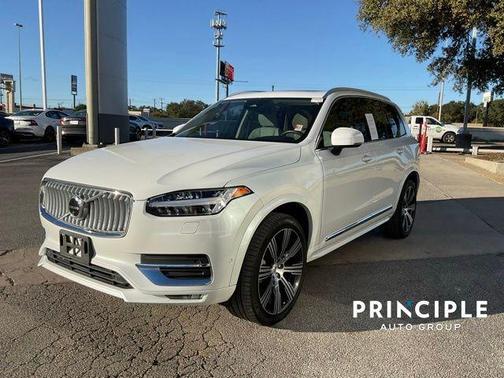2024 Volvo XC90 B6 Plus Bright Theme 6-Seater