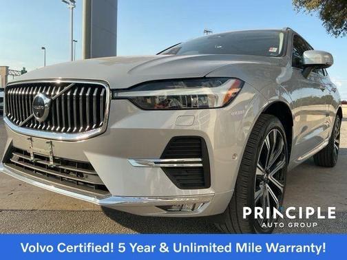 2023 Volvo XC60 B5 Ultimate Bright Theme