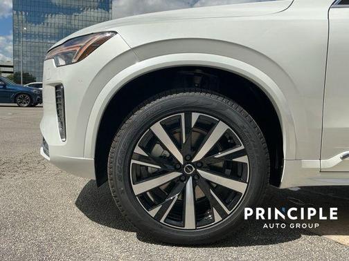 2026 Volvo XC90 B5 Core