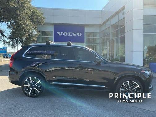 2023 Volvo XC90 B6 Plus 6-Seater