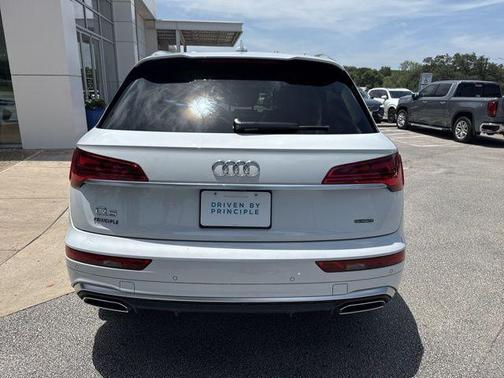 2022 Audi Q5 45 S line Prestige