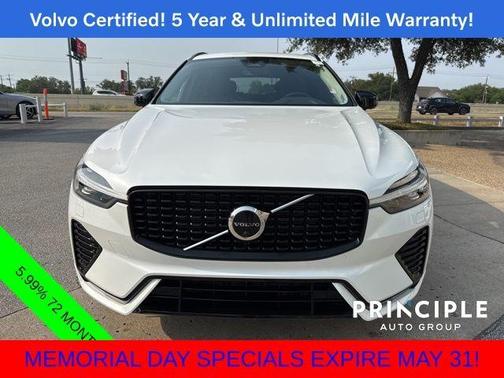 2023 Volvo XC60 B5 Plus Dark Theme