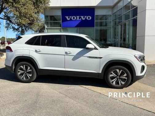 2024 Volkswagen Atlas Cross Sport 2.0T SE