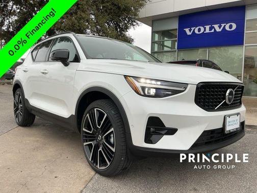 2026 Volvo XC40 B5 Ultra