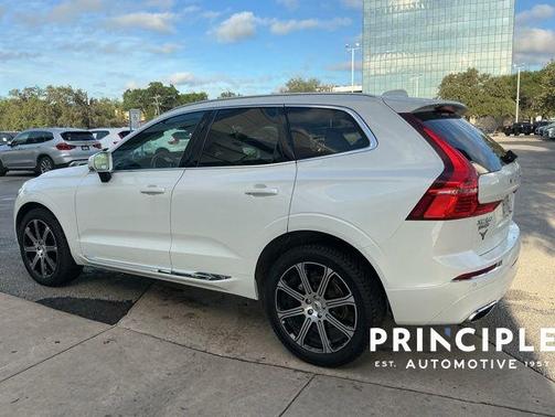 Crystal White Metallic 2021 Volvo XC60 T5 Inscription