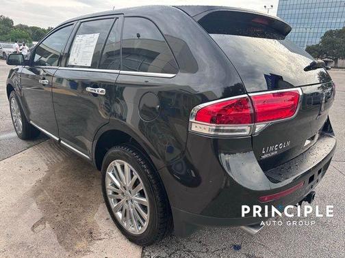 2014 Lincoln MKX Base