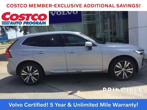 2023 Volvo XC60 Recharge Plug-In Hybrid T8 Plus Bright Theme