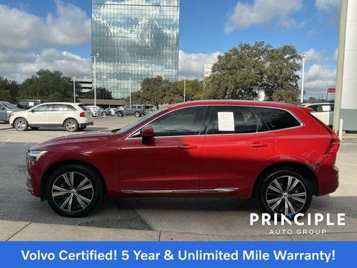 2023 Volvo XC60 B5 Plus Bright Theme