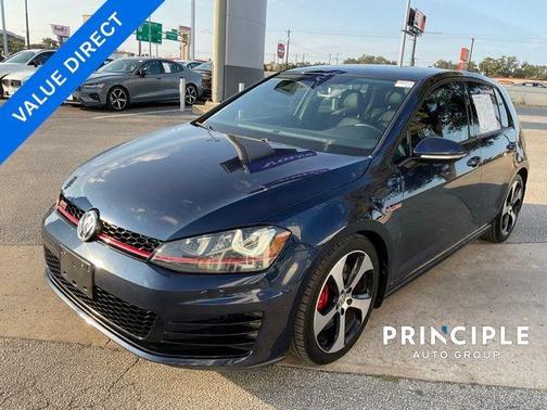 2017 Volkswagen Golf GTI SE 4-Door
