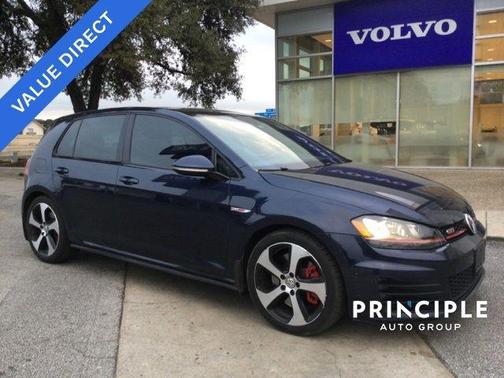 2017 Volkswagen Golf GTI SE 4-Door