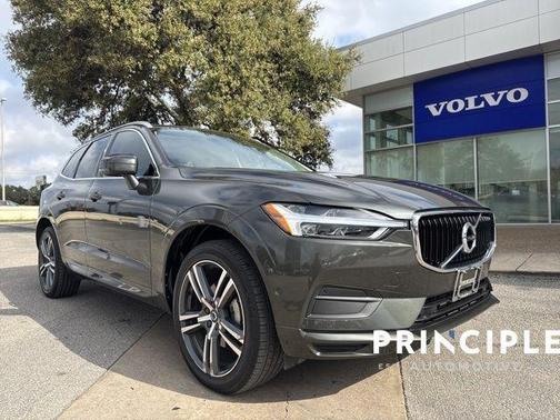 2019 Volvo XC60 T5 Momentum