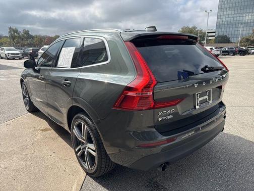 2019 Volvo XC60 T5 Momentum