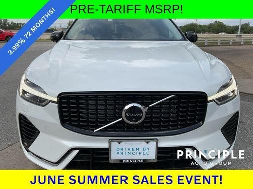 2025 Volvo XC60 Plug-In Hybrid T8 Ultra