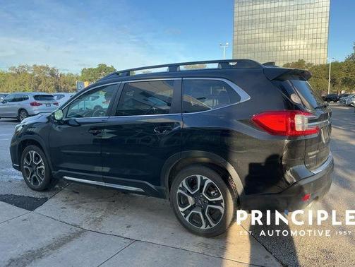 Crystal Black Silica 2023 Subaru Ascent Limited 8-Passenger