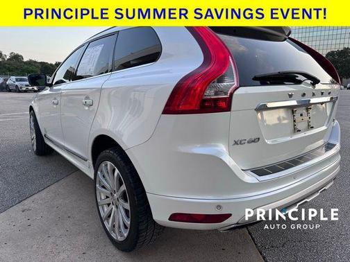 2017 Volvo XC60 T5 Dynamic