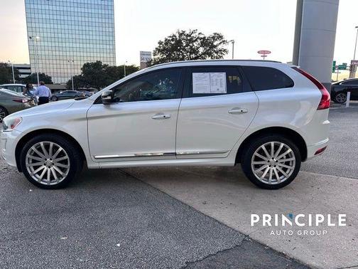 2017 Volvo XC60 T5 Dynamic