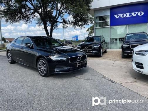 Photo 1 of 29 of 2020 Volvo S90 T6 Momentum