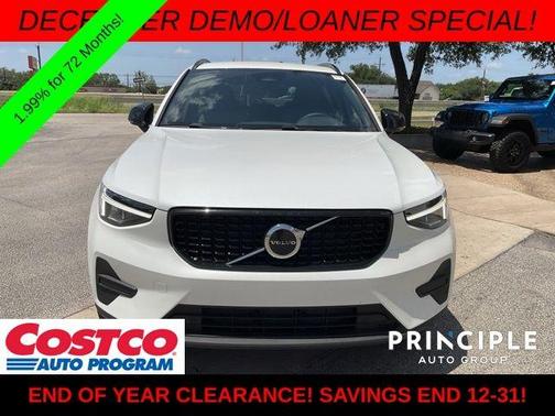 2026 Volvo XC40 B5 Core