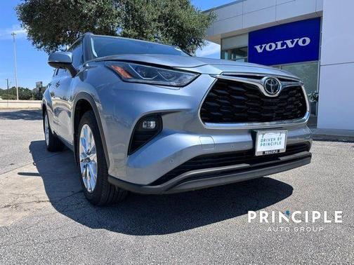 2023 Toyota Highlander Limited