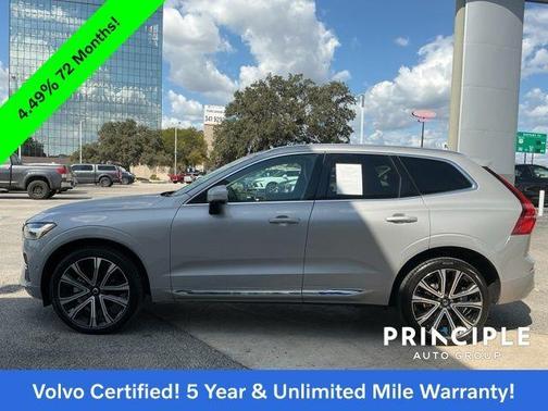 2023 Volvo XC60 B5 Ultimate Bright Theme