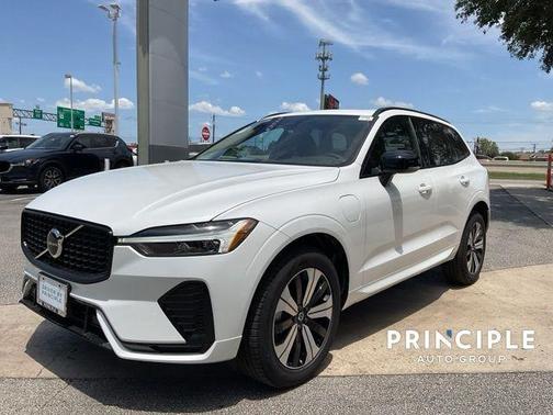 2025 Volvo XC60 Plug-In Hybrid T8 Core