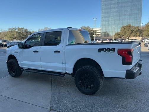2022 Ford F-150 Lightning Pro