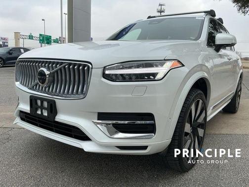 2025 Volvo XC90 Plug-In Hybrid T8 Ultra 7-Seater