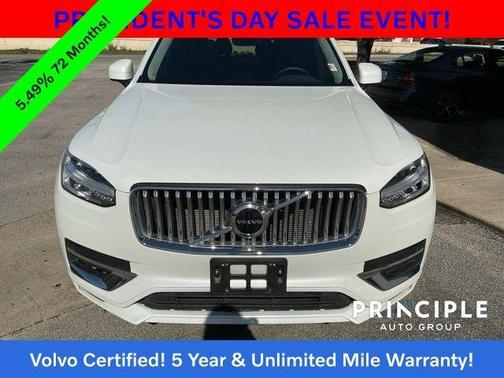 2024 Volvo XC90 Recharge Plug-In Hybrid T8 Core Bright Theme