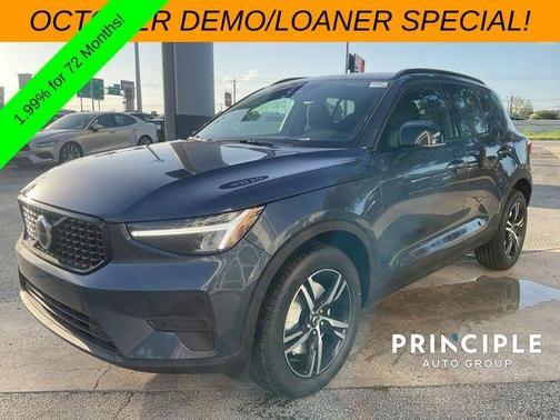 2026 Volvo XC40 B4 Core