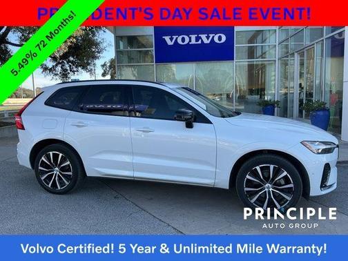 2024 Volvo XC60 B5 Plus Dark Theme