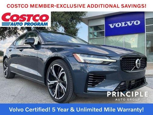 2023 Volvo S60 Recharge Plug-In Hybrid T8 Plus Dark Theme