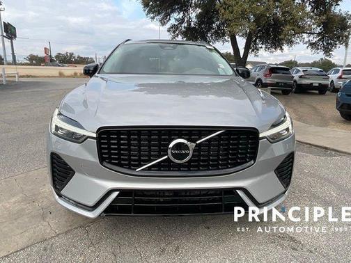 2025 Volvo XC60 B5 Core