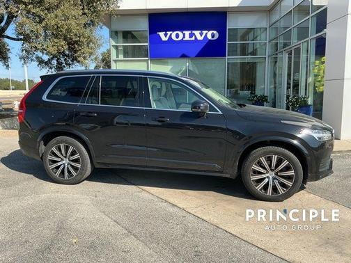 2023 Volvo XC90 B5 Core