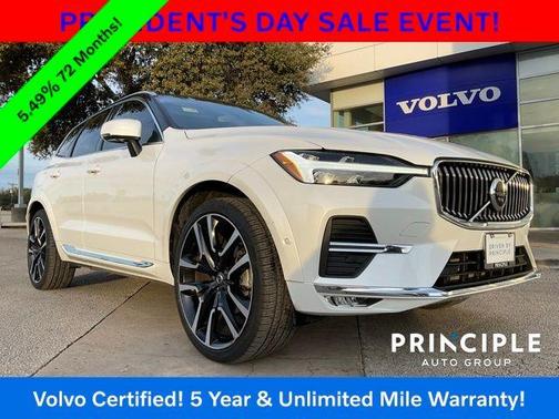 2023 Volvo XC60 B5 Ultimate Bright Theme