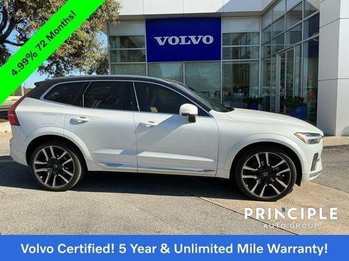 2023 Volvo XC60 B5 Ultimate Bright Theme