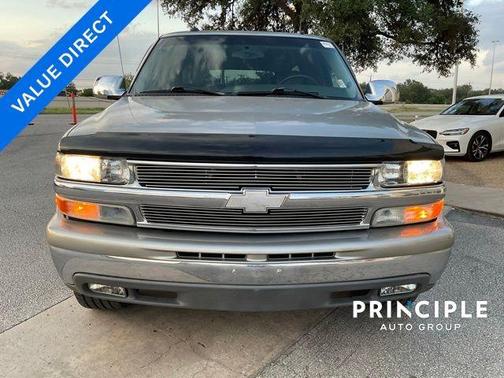 2003 Chevrolet Suburban LT