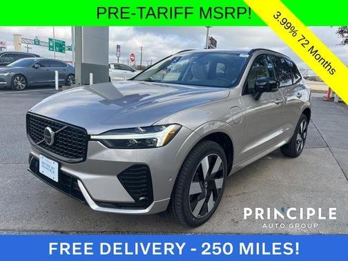 2025 Volvo XC60 Plug-In Hybrid T8 Plus