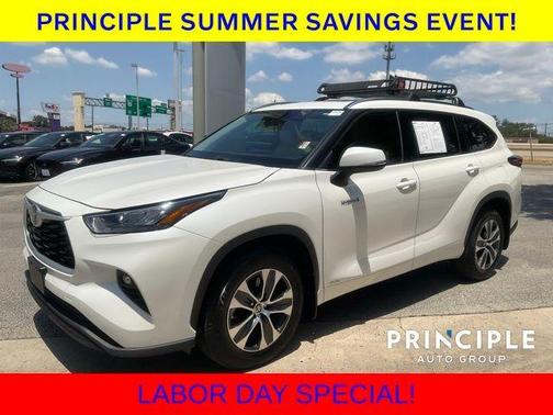 2020 Toyota Highlander Hybrid XLE