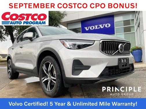 2025 Volvo XC40 B5 Core Bright Theme