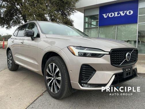 2025 Volvo XC60 B5 Plus