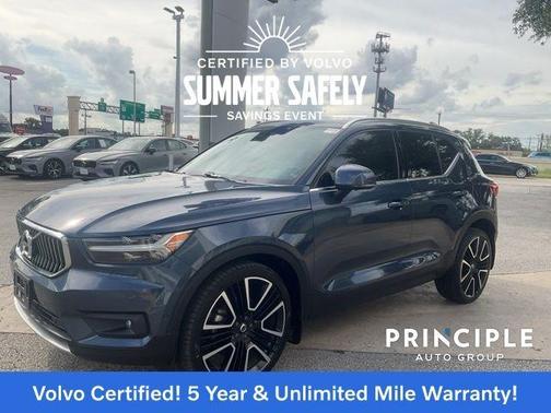 2022 Volvo XC40 T5 Inscription