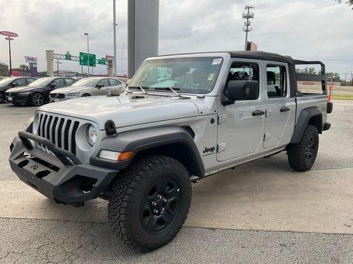 2023 Jeep Gladiator Sport