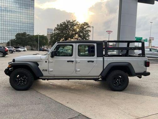 2023 Jeep Gladiator Sport