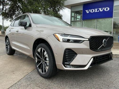 Bright 2026 Volvo XC60 B5 Plus